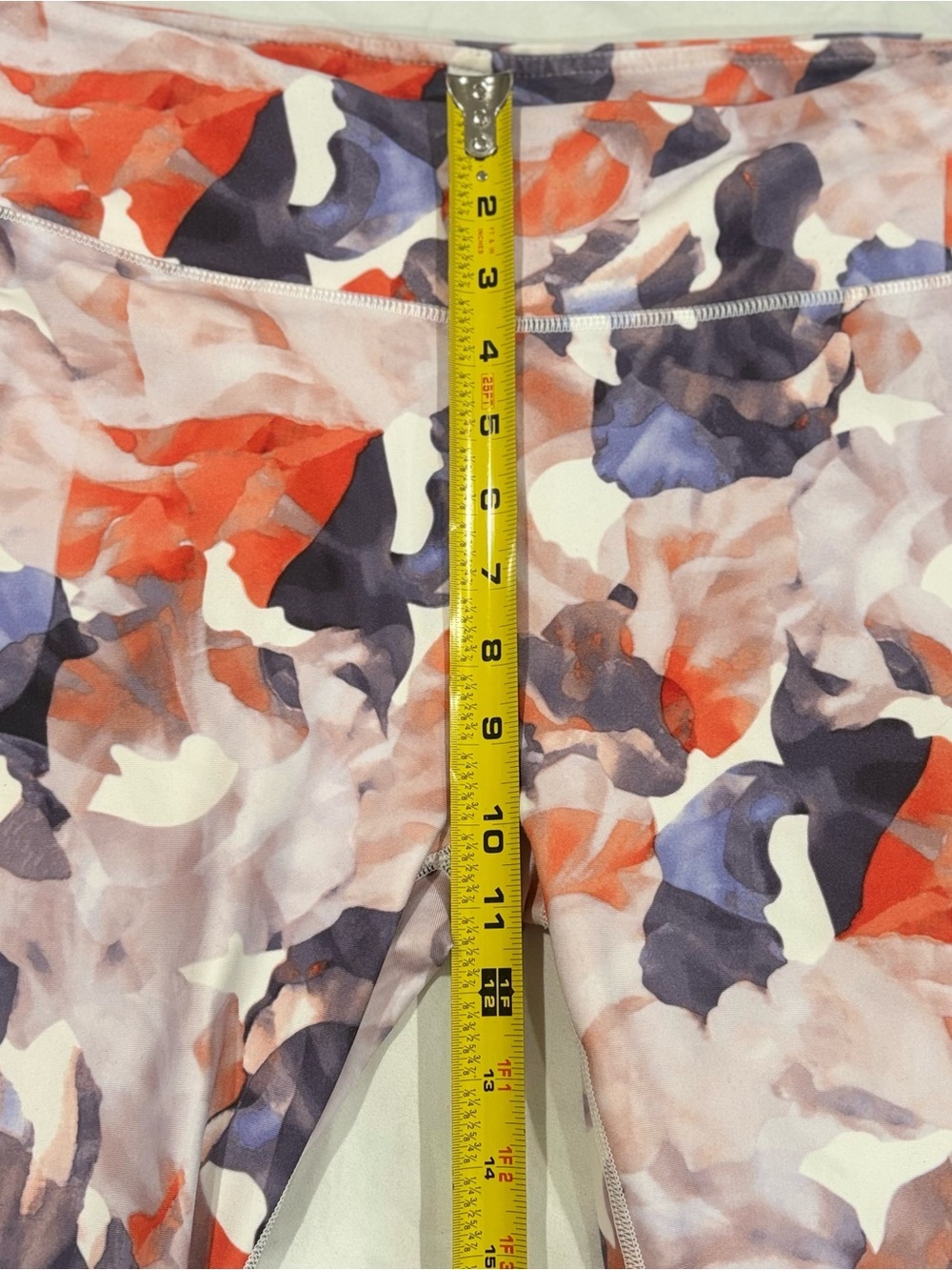 Fabletics Define PowerHold Mid-Rise Capri in Daydream Print - Picture 4 of 8